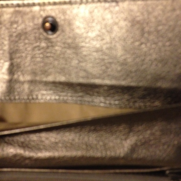 Burberry Foral Embossed Leather Accordian Wallet - Picture 5 of 5